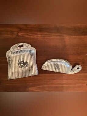 Vintage Silver-tone table crumb sweeper set